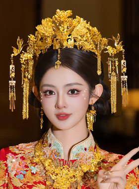 2026中式全金色新娘发饰高级感流苏眉心坠婚礼龙凤褂贵气凤冠头饰