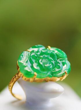 陶乐溪艺术珠宝 显手白 满阳绿翡翠牡丹18K金大戒指 牡丹真国色