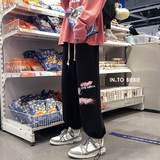 黑色