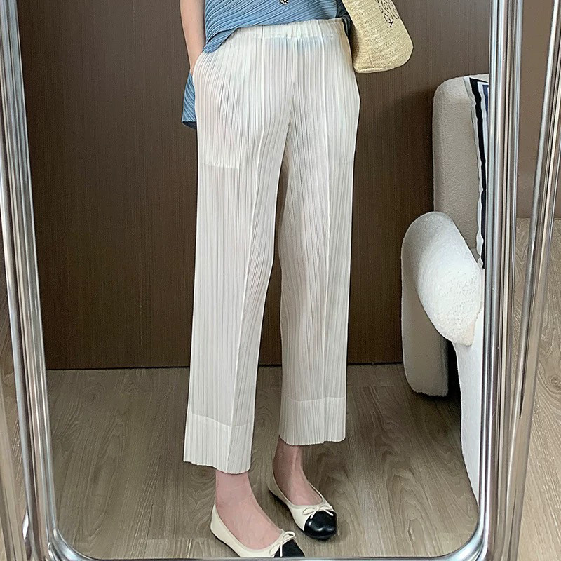 三宅九分垂感裤子女2025夏季新款显瘦小脚休闲铅笔褶皱奶奶裤女装