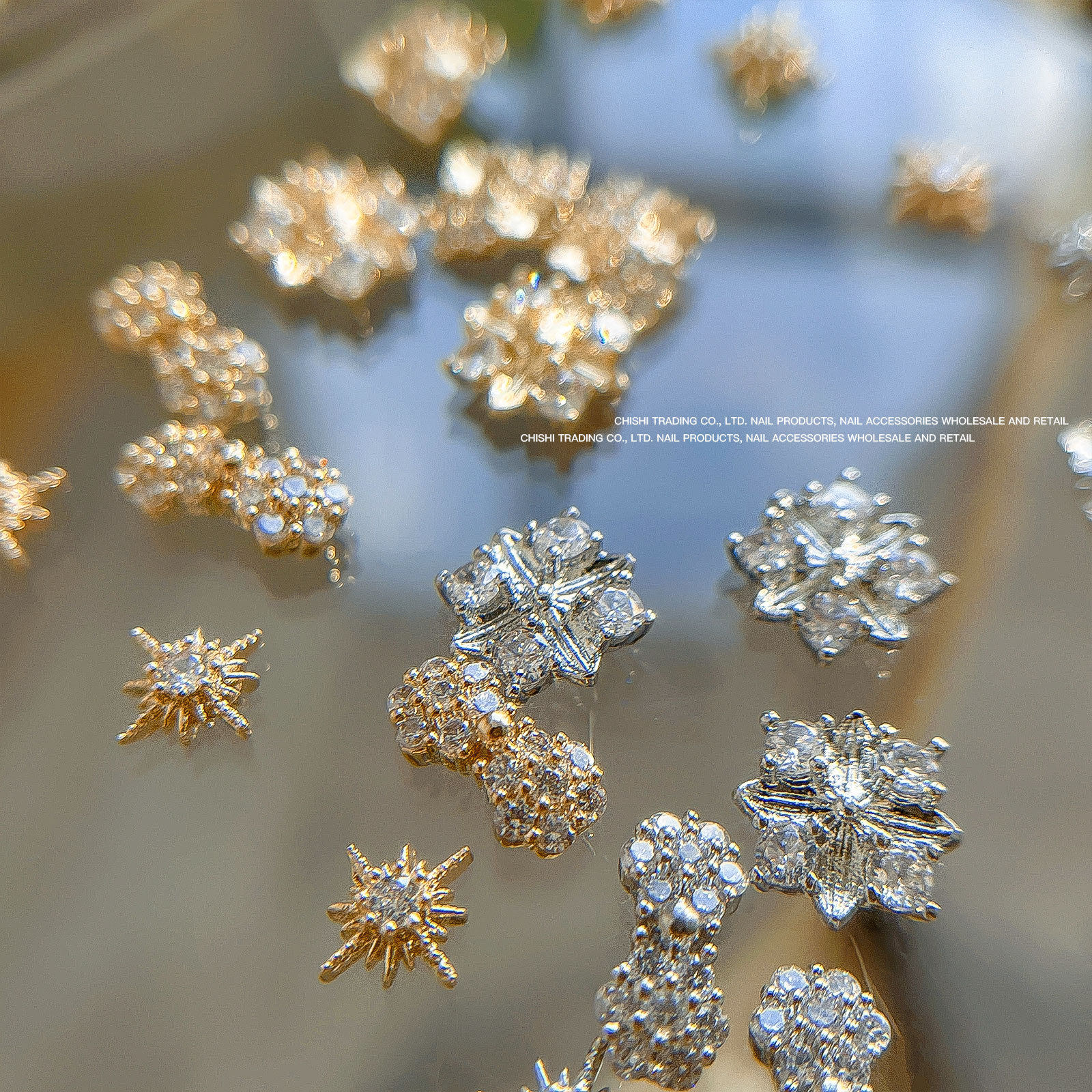 布契拉提锆石美甲饰品星芒