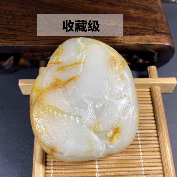 独籽苏工新疆和田玉白玉黄沁籽料大吊坠年年有余男款手把件腰件鱼