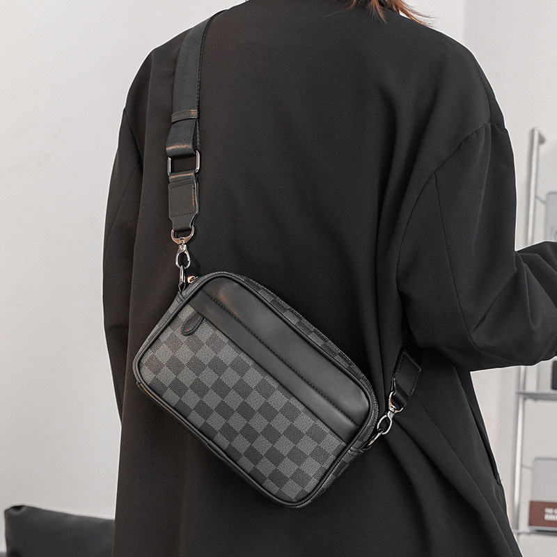 横款经典斜挎包男款单肩包韩版格子皮质潮男士小跨包轻商务ipad包