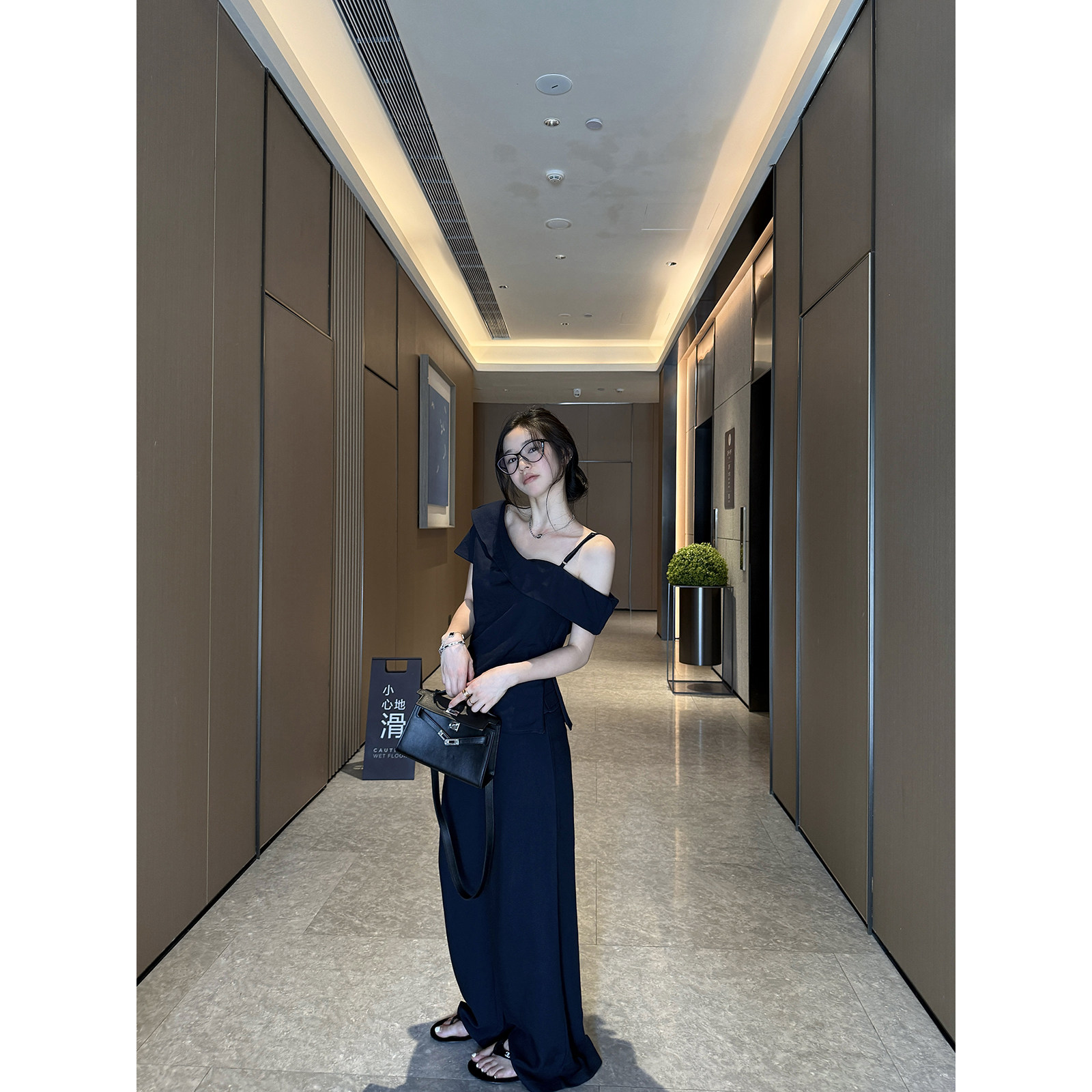 MOMENTHOME 韩式休闲斜肩清冷上衣褶皱腰慵懒休闲懒人裤女夏图片