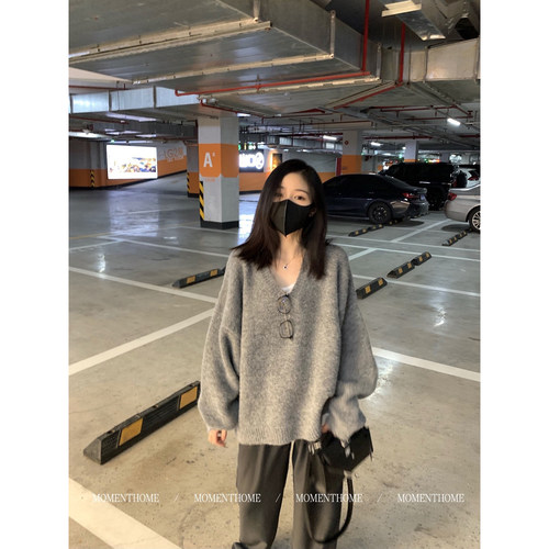 MOMEHTHOME 冬季保暖*套头软糯羊驼毛轮廓V领羊毛毛衣女