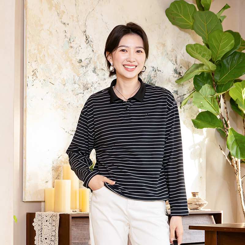 YUN韫秋季女螺纹领条纹长袖T