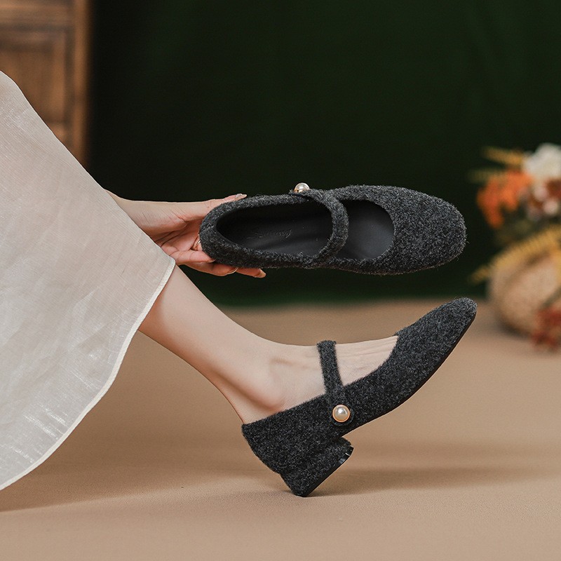 进口2025新款小香风毛毡珍珠一字带浅口单鞋女粗跟法式玛丽珍女鞋