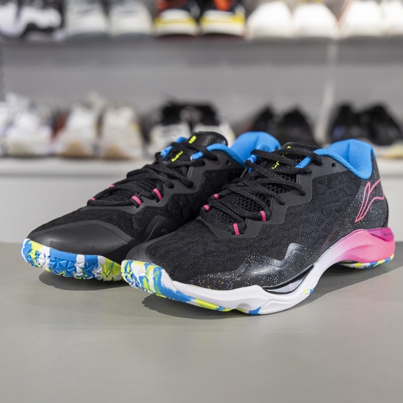 李宁突袭羽毛球鞋女子低帮防滑耐磨减震回弹专业训练鞋AYZQ006