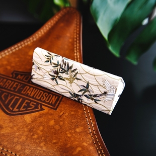 国风眼镜盒便携高颜值三角近视眼镜盒可折叠高级感刺绣墨镜收纳盒