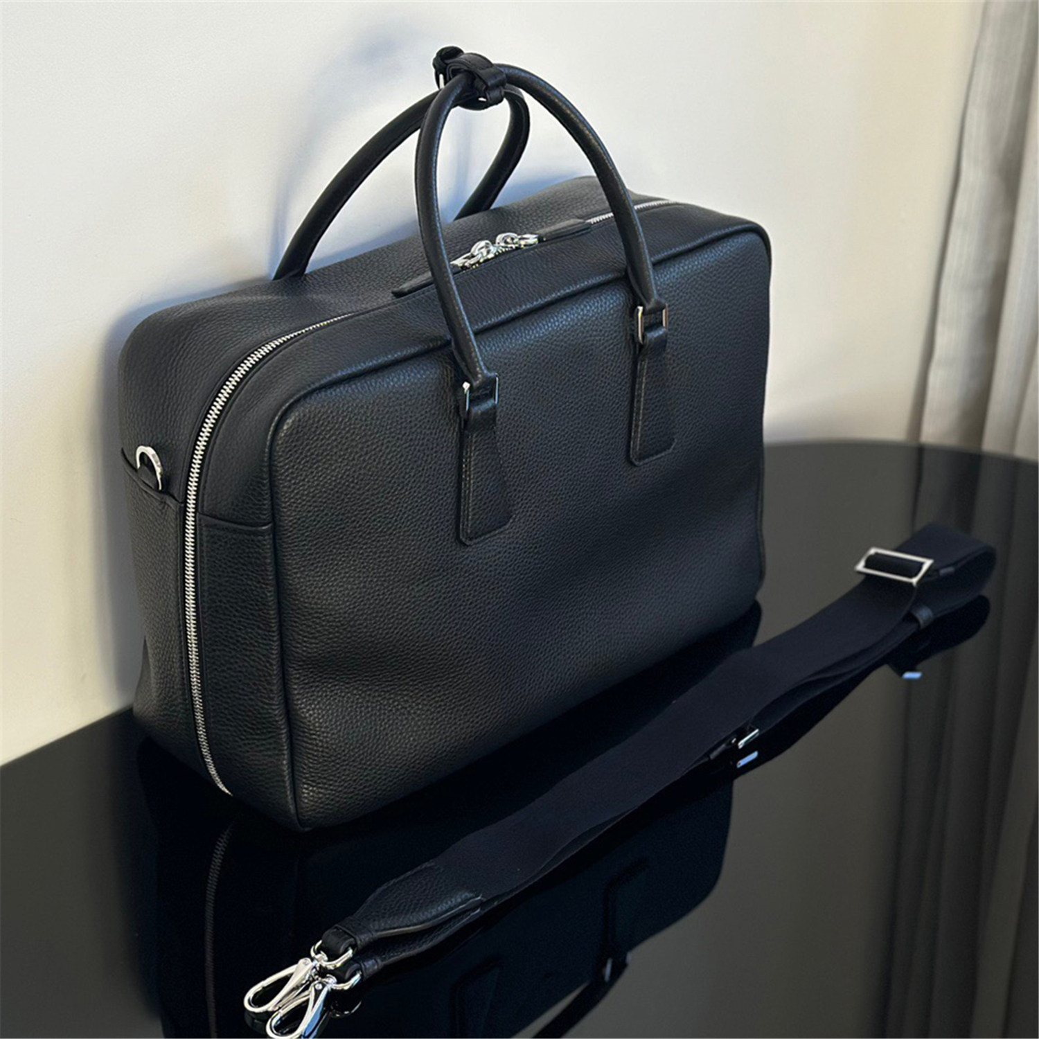 纯原单外贸倒三角斜挎包单肩手提包上班通勤休闲商务公文包包男女,箱包皮具/热销女包/男包,单肩包,淘宝优惠券,粉丝福利购,淘宝优惠卷