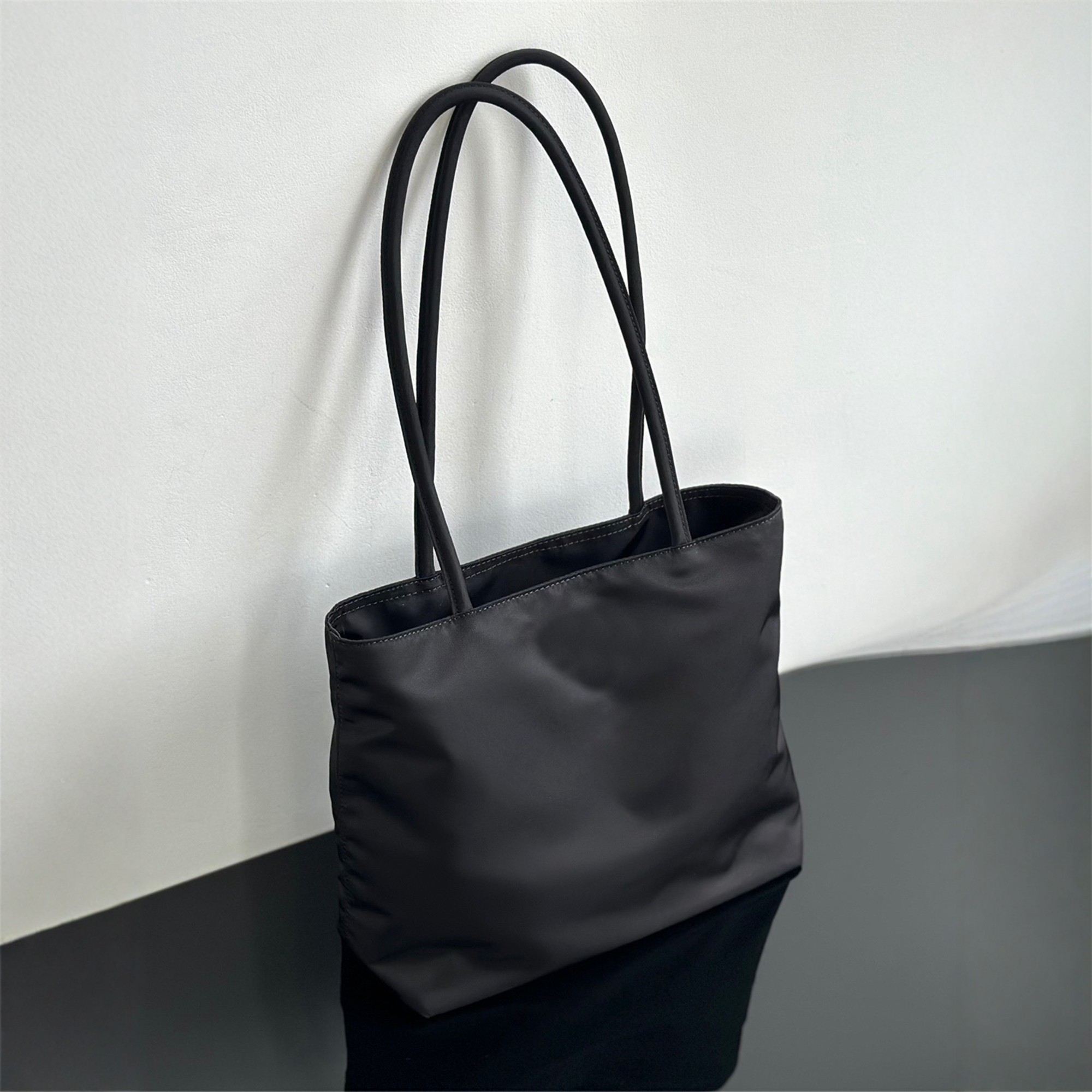 纯原厂倒三角单肩包包女式2026新款防水手提包通勤腋下包外贸原单,箱包皮具/热销女包/男包,单肩包,淘宝优惠券,粉丝福利购,淘宝优惠卷