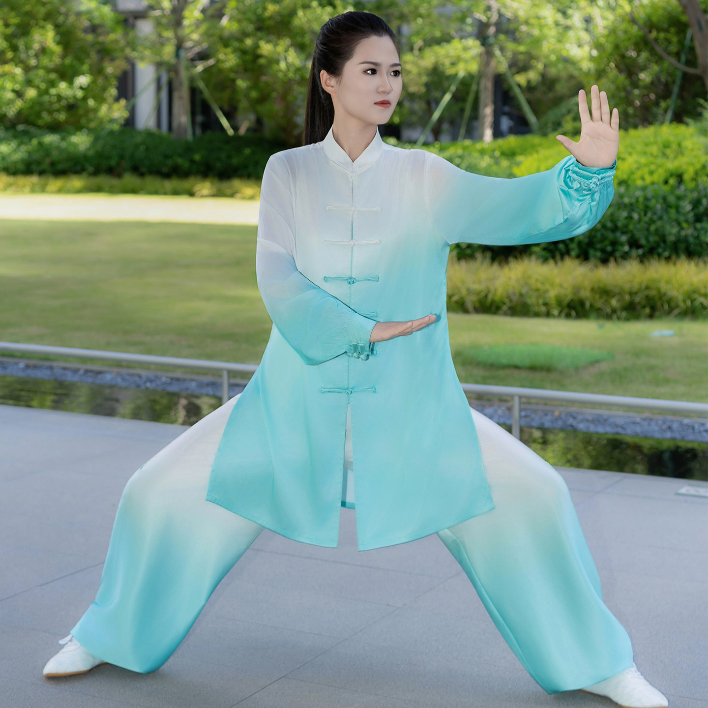 恋太极新款太极服渐变色武术表演服八段锦练功服男女款舞台比赛服