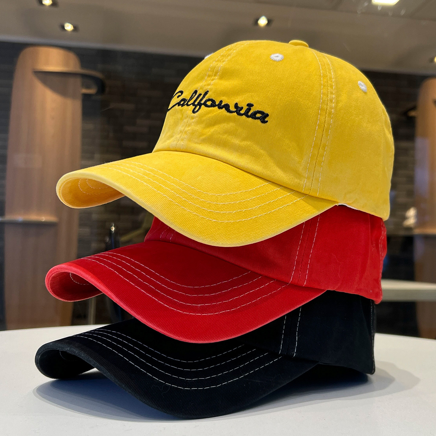 韩版黄色字母刺绣鸭舌帽女宽帽檐显脸小棒球帽加深大头围帽子春夏