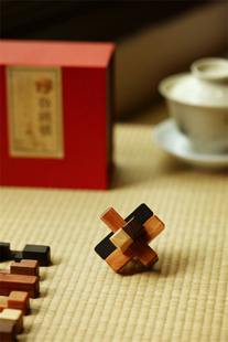 多宝红木鲁班锁六根锁六种红木制成易拆难装把玩件文玩木雕收藏品