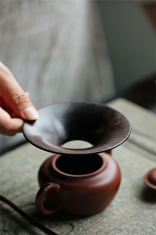 紫光檀茶漏斗倒茶防漏茶道茶桌雅件置于席间整料车制文玩木雕收藏
