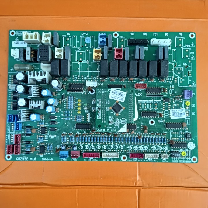 适用格力空调多联机30223075 主板WZCB31D 30223112电路板GRZW6E