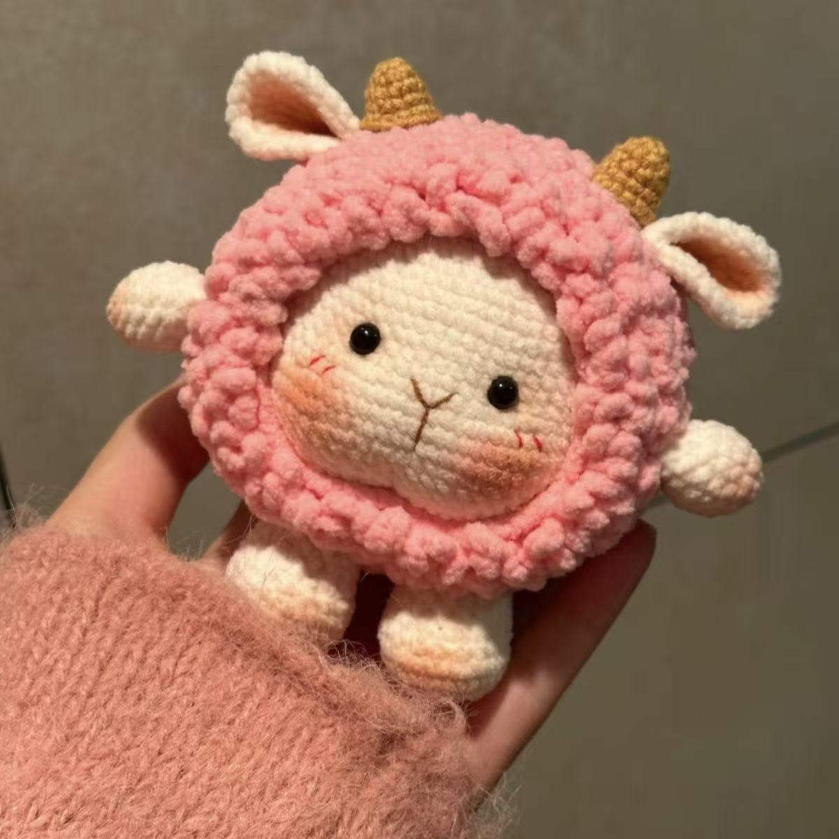 手工DIY钩针毛线编织小羊咩咩玩偶材料包钥匙扣【需自备腮红】