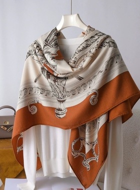丝毛幻想马具135方巾手工卷边轻奢时尚百搭女士披肩高端围巾