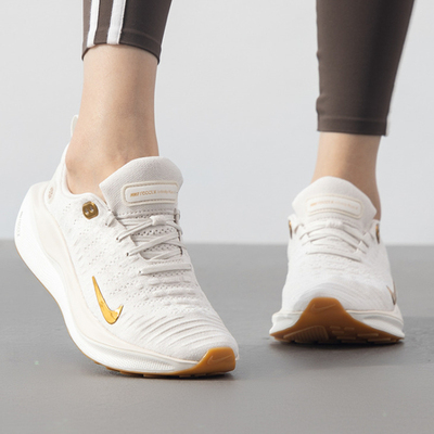 NIKE/耐克女REACTXINFINITY RUN 4运动训练耐磨跑步鞋DR2670-013