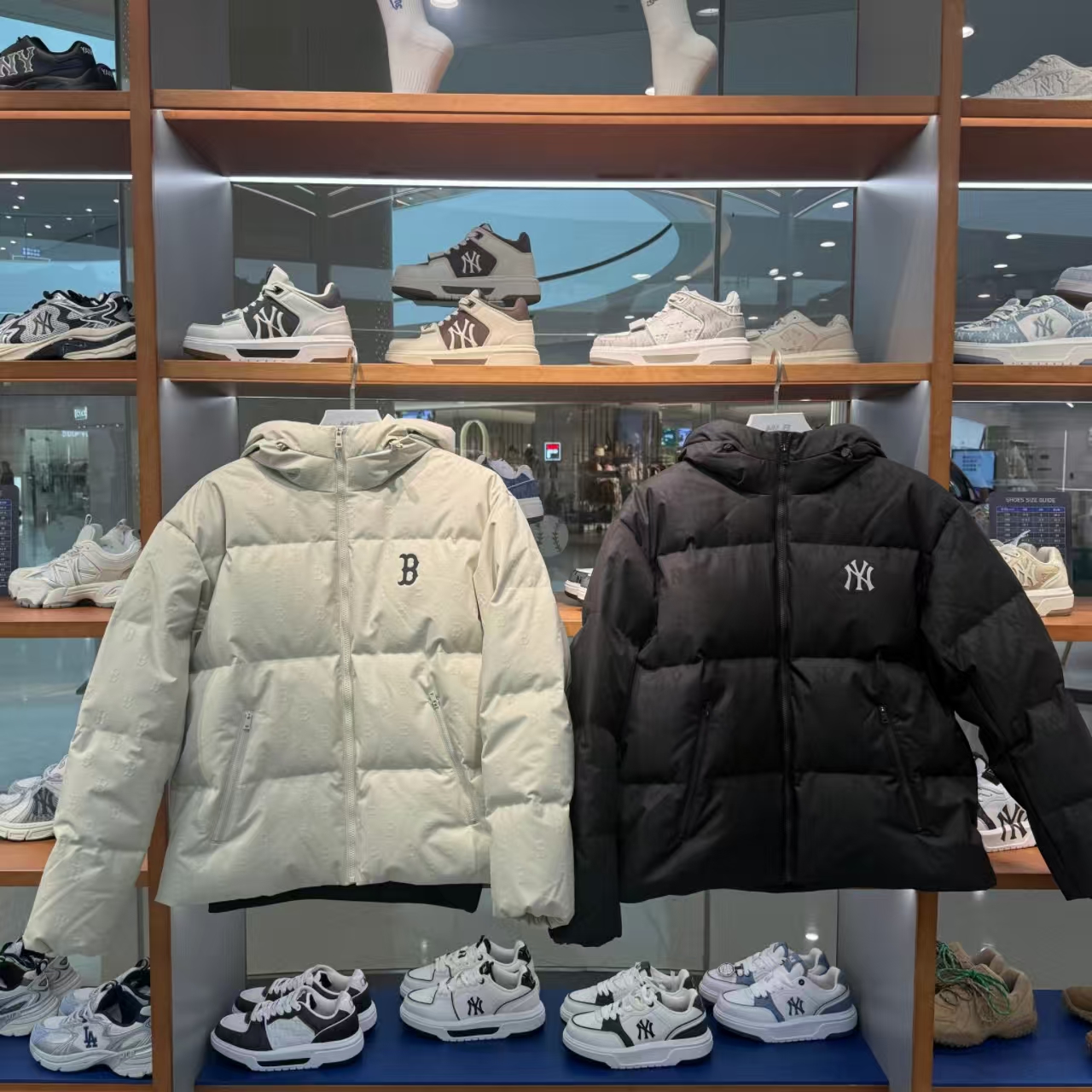 MLB正品25冬时尚复古满印老花男女连帽保暖羽绒服外套3ADJM0856