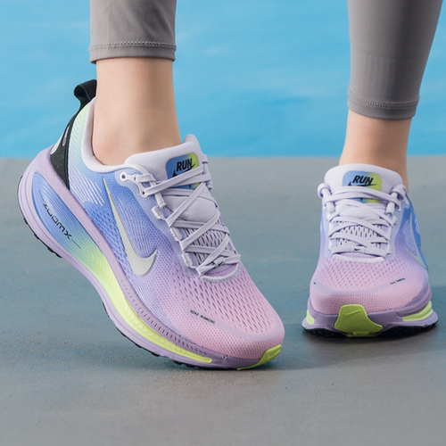 Nike/耐克正品Vomero18女士时尚缓震公路经典跑步鞋子IB5169-500
