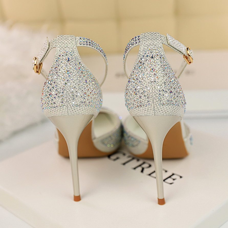 2021夏秋新款法式少女高跟鞋细跟中空水钻一字扣网红银色凉鞋10cm