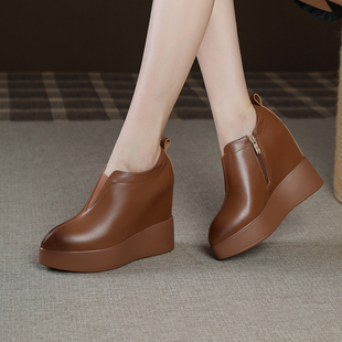 12cm内增高女鞋粗跟高跟坡跟厚底防水台小个子增高鞋新款真皮单鞋