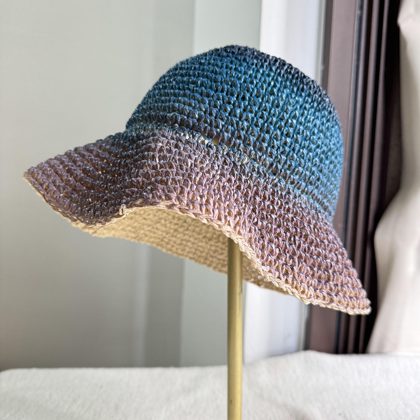 2026年出韩国款扎染蓝紫纸草帽子女春夏时尚百搭度假网红渔夫帽潮