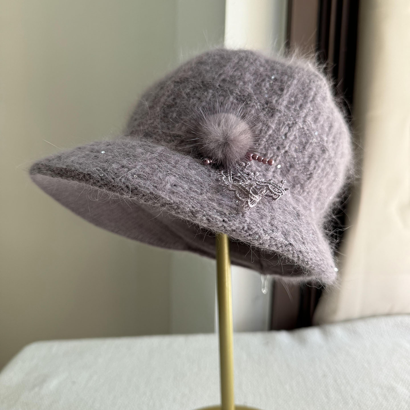 红色兔毛八角帽子女秋冬保暖护耳小沿帽妈妈帽子加层防风画家帽潮