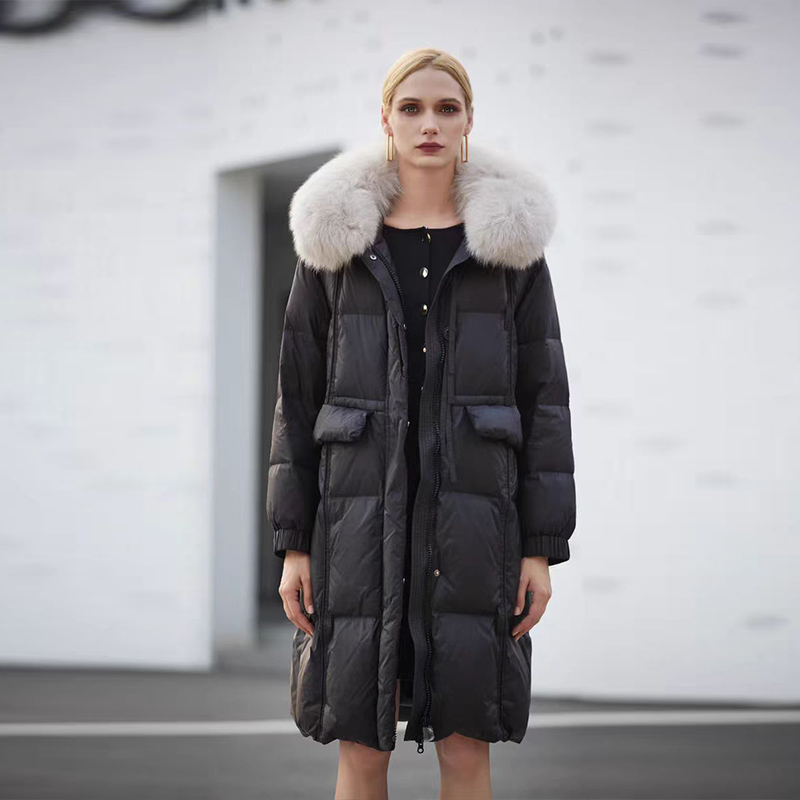 冬季新款狐狸毛领大码加厚羽绒服