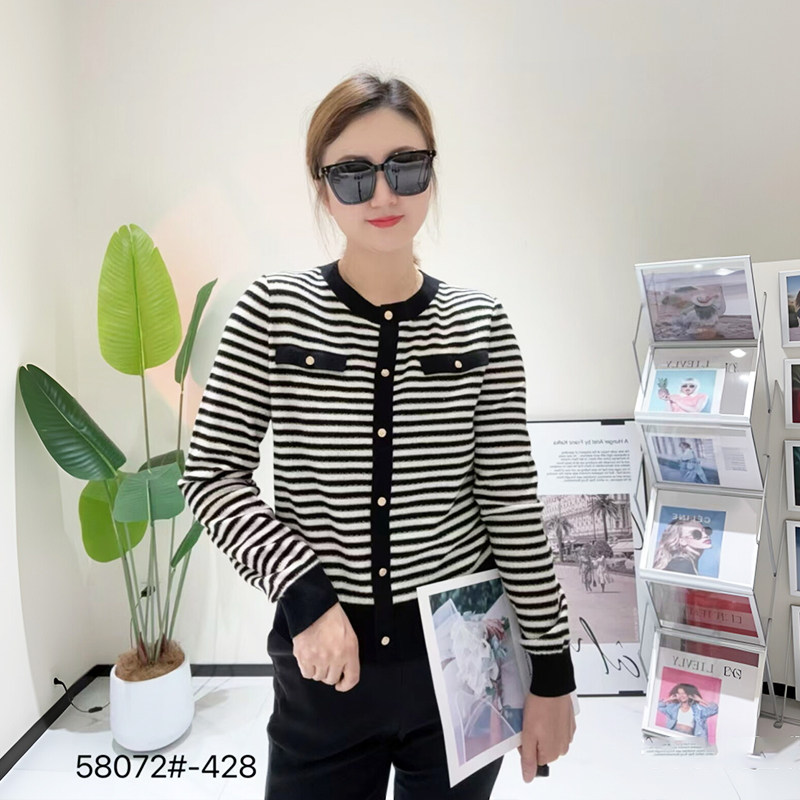 金影奇秋季新款长袖条纹羊毛衫大码女装圆领套头衫显瘦上衣58072