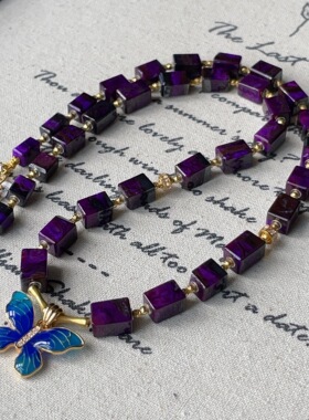 南非舒俱来红丝绒四棱珠蝴蝶吊坠项链18k/40cm（昔如）AZB12692