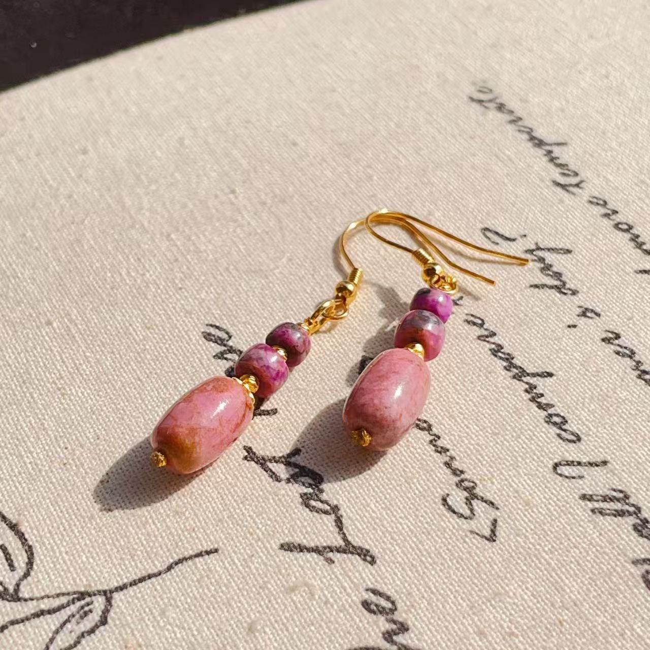 南非舒俱来樱花粉桶珠耳钩S925（枝礼）AZB10822