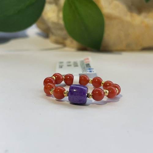 舒俱来皇家紫桶珠南红0.4戒指18K/5.5mm/AZB4115