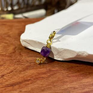 矶雪 AZB6433 舒俱来泥地紫魔方滴溜吊坠 约4.5mm