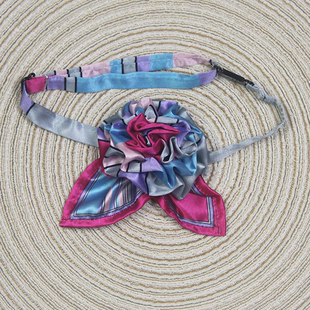 云南高速公路收费站职业装玫红色带叶绣球花领花别针无标记版设计