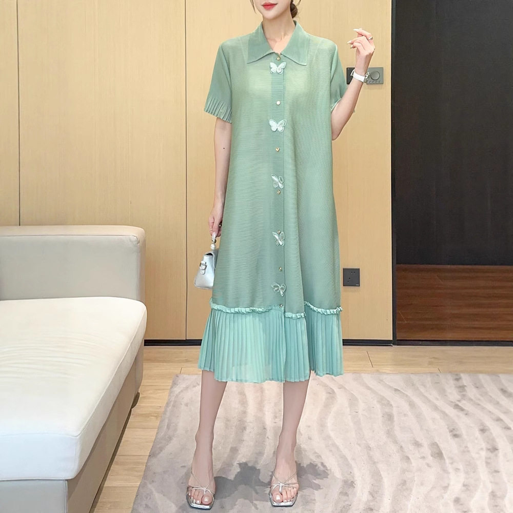 连衣裙女夏感拼接设计款度假风遮肚显瘦弹力翻领短袖百褶裙新潮