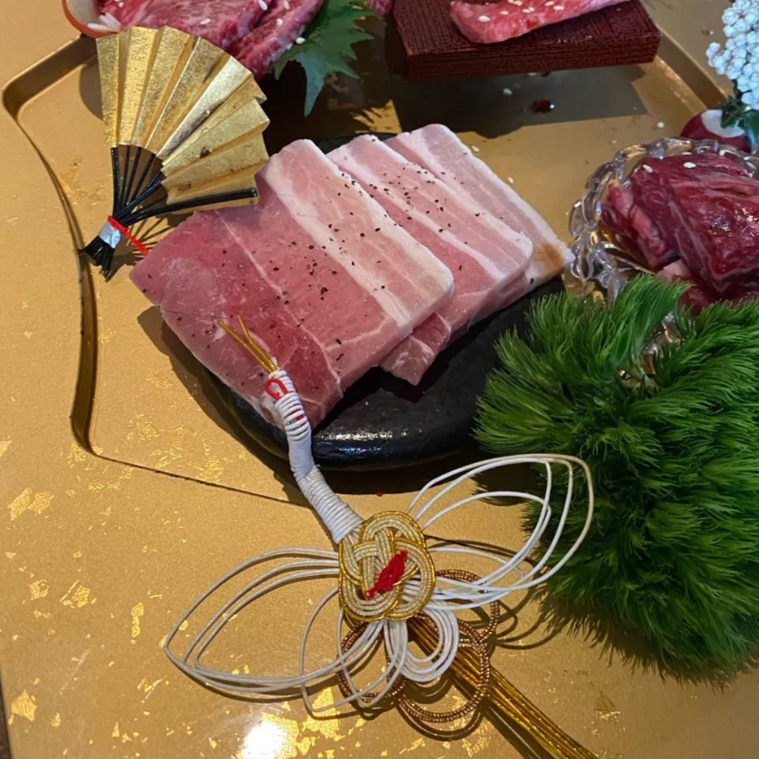 日本进口怀石料理烧肉创意网红摆盘8寸前菜花草装饰品金扇子水引