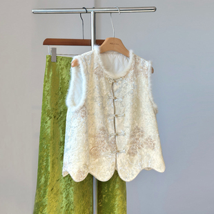 新中式丝绒刺绣钉珠毛毛棉马甲女装加厚国风减龄气质加厚马夹背心