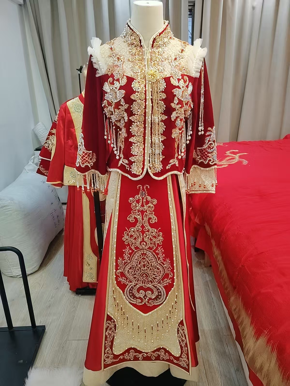 孤品全新重工正品新娘秀禾服特价秒杀 每款只有一件能穿看运气