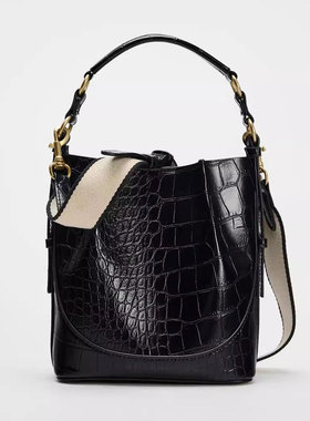 2025秋冬新品女包黑色动物纹印花单肩斜挎手提大包Z家跨境外贸包