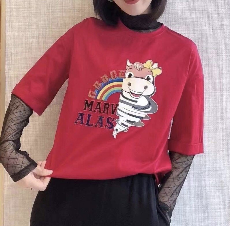 品牌同款小牛气冲天印花短袖T恤 夏季红色棉质圆领刺绣宽松上衣