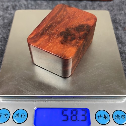 印度小叶紫檀（檀香紫檀）精品花纹 盘玩手把件