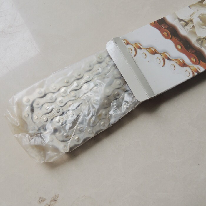 Chaîne de vélo - Ref 2367379 Image 3