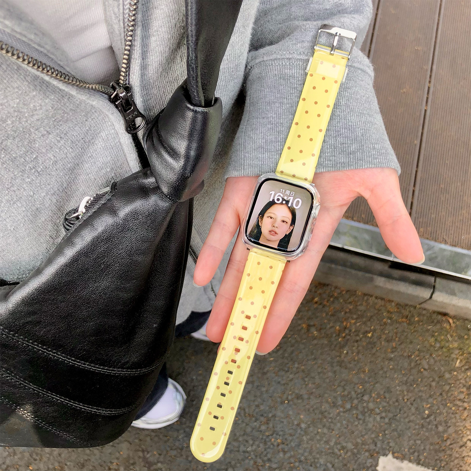 康康的原创夏日黄油可露丽波点韩系适用iwatch11se10苹果手表表带