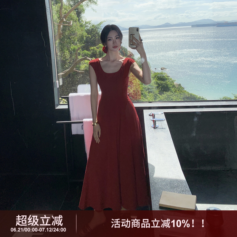法式圆领长款大摆连衣裙