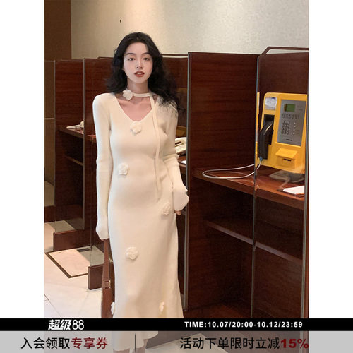 立体花朵显瘦针织连衣裙V领长裙