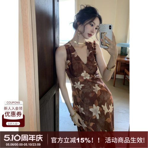 SYT自制法式温柔花朵无袖连衣裙