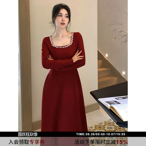 SYT自制极简肯豆水钻方领连衣裙