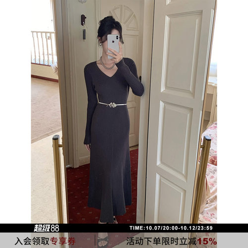 SYT现货v领显瘦收腰针织连衣裙